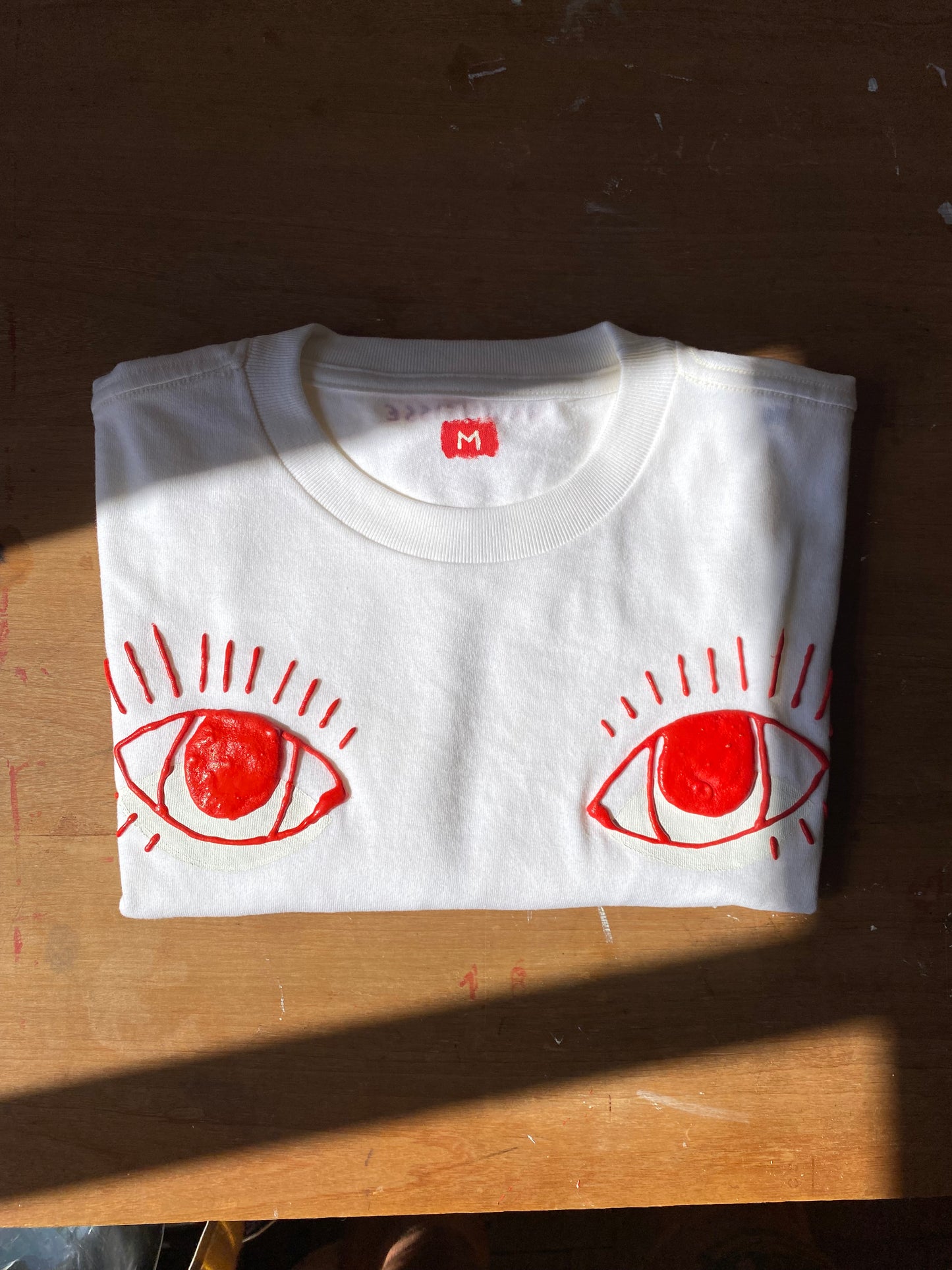 camiseta olhos nos olhos